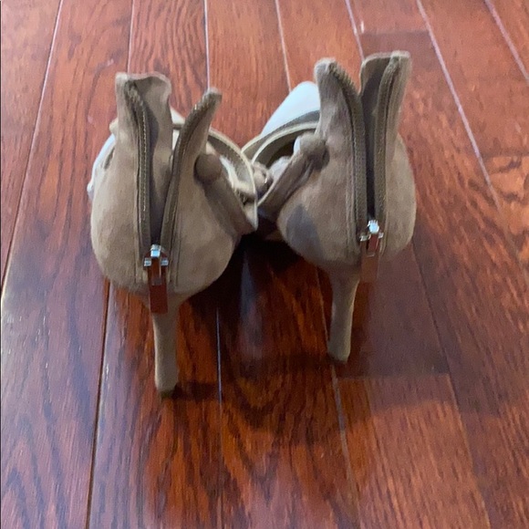 Never worn Saks 5th ave heels - Picture 3 of 4